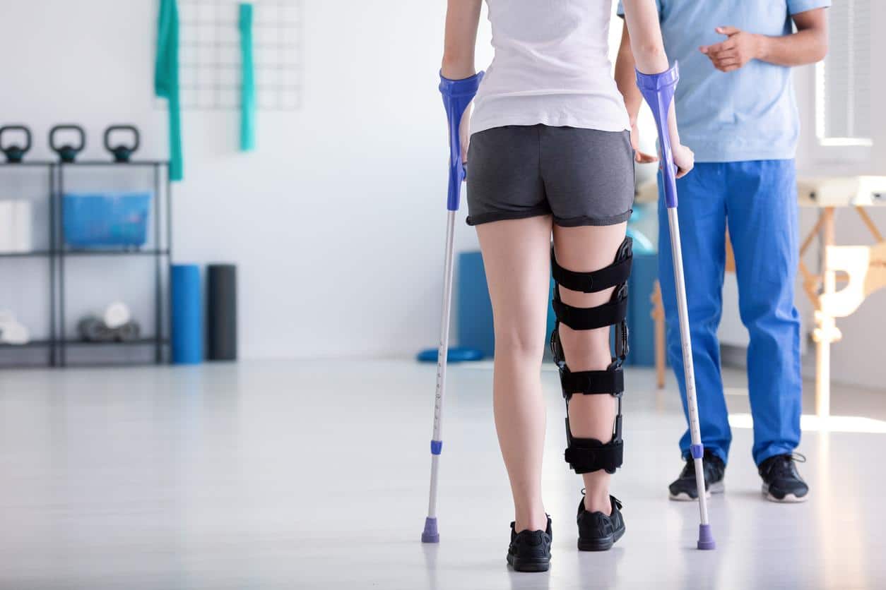 How To Use Crutches After Knee Surgery